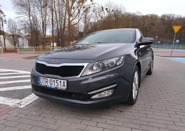 Kia Optima cena 28900 przebieg: 280000, rok produkcji 2011 z Trzebnica małe 137